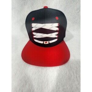 Zephyr Wisconsin Badgers Lacer "Locker Room" SnapBack Hat Red And Black